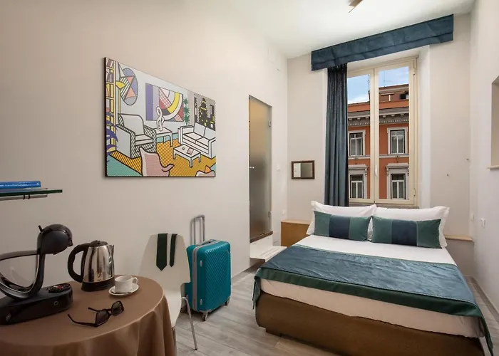 Relais Nazionale 18 Oda ve Kahvaltı Roma
