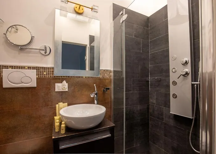 Relais Nazionale 18 Oda ve Kahvaltı 3*