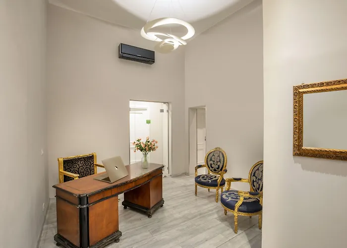 Relais Nazionale 18 Oda ve Kahvaltı Roma